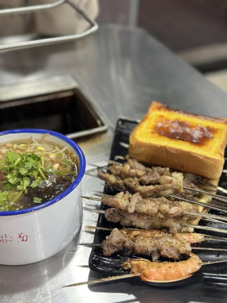 品味徐州烧烤，感受古老时光的烟火温度