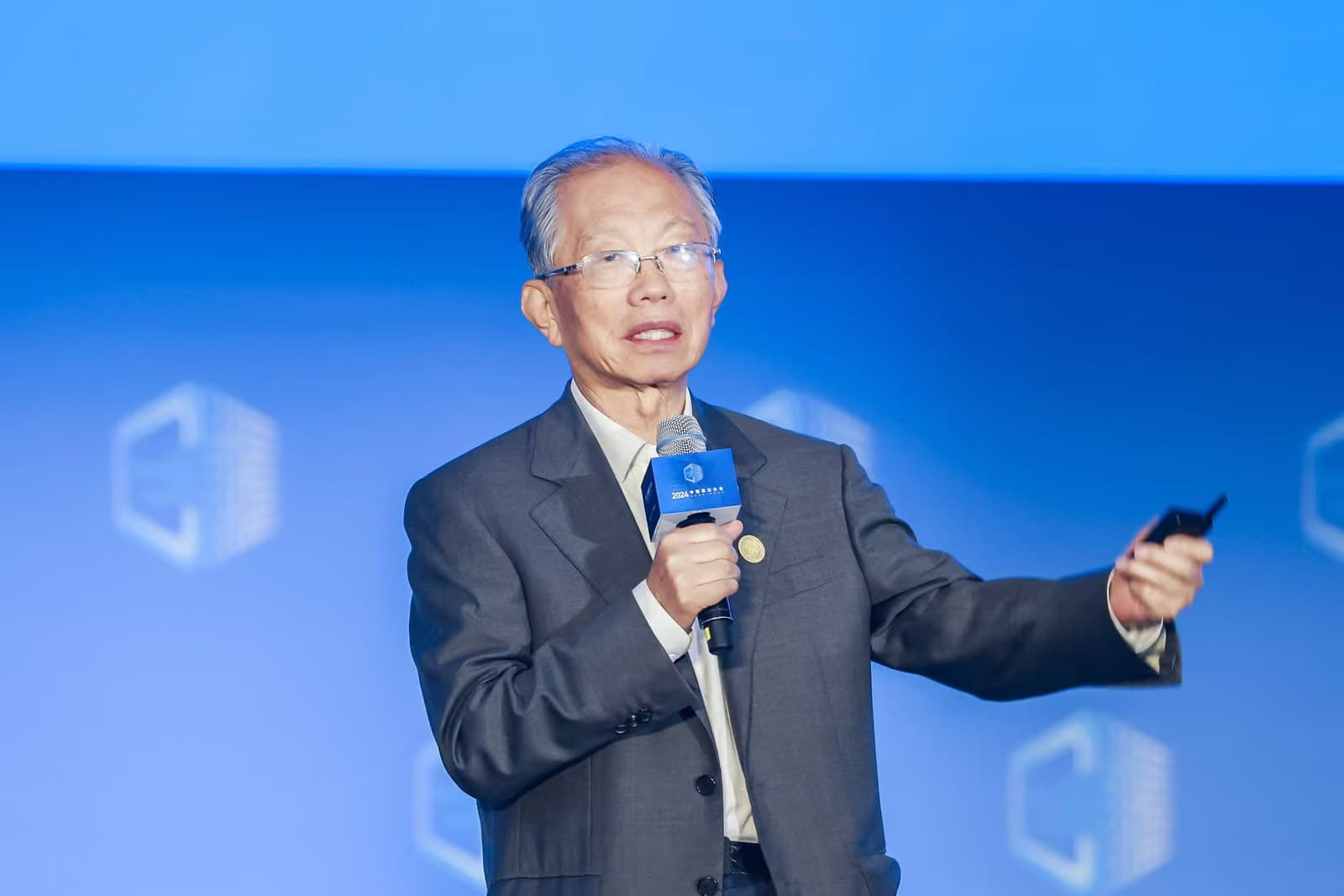 中国工程院院士刘韵洁：确定性网络是中国算力网建设的重要基础