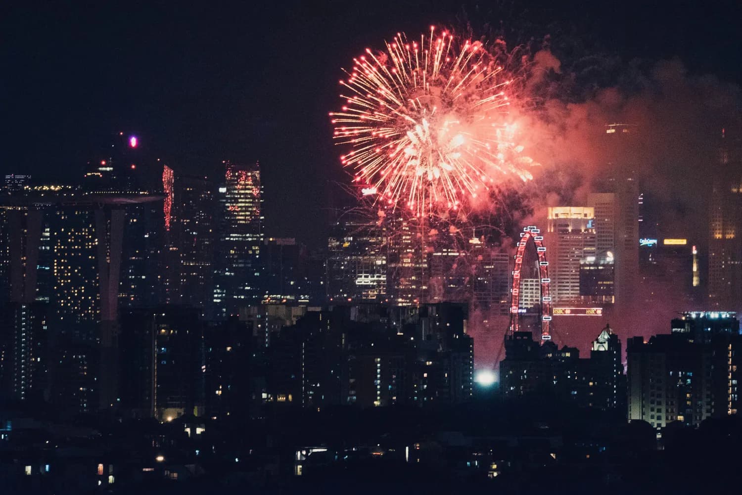 重庆跨年夜焰火表演最佳观赏点大揭秘！