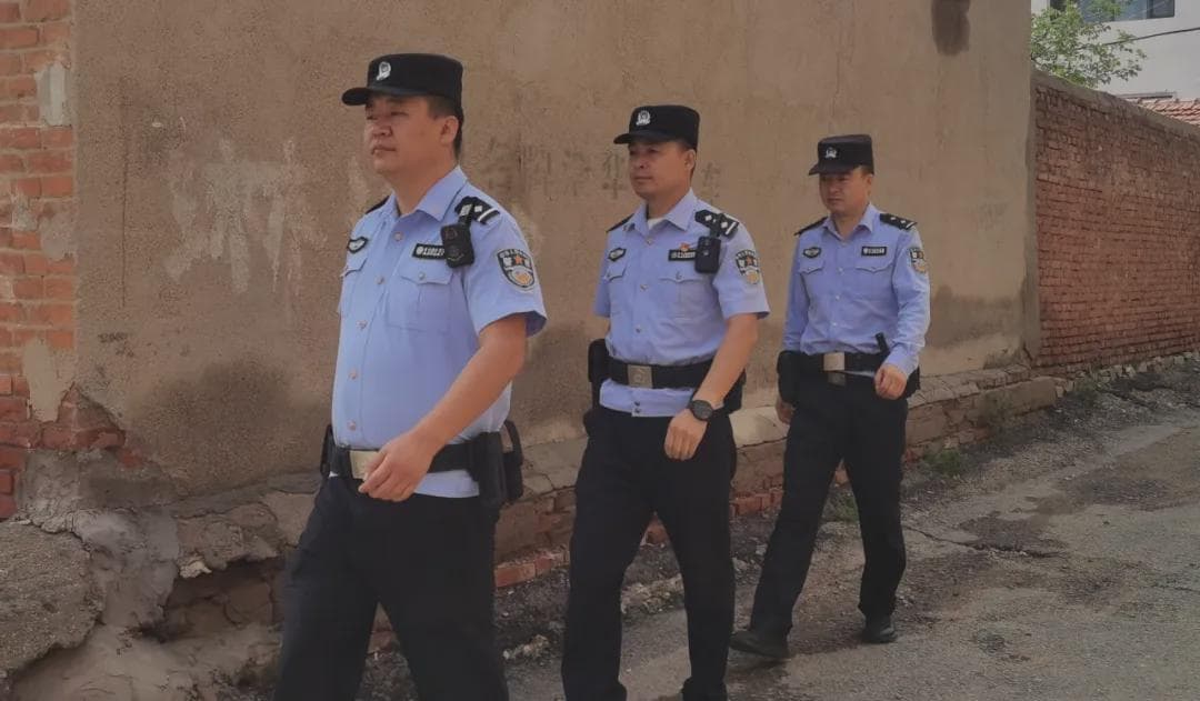 注意！乌兰察布发现一偷狗贼！市民一旦发生同样情况可报警！