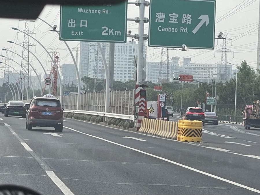 “长实线”想划多长就多长？车主、代表、交警面面观