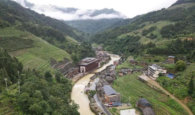 “天下第一长发村”，头发竟然比人长？