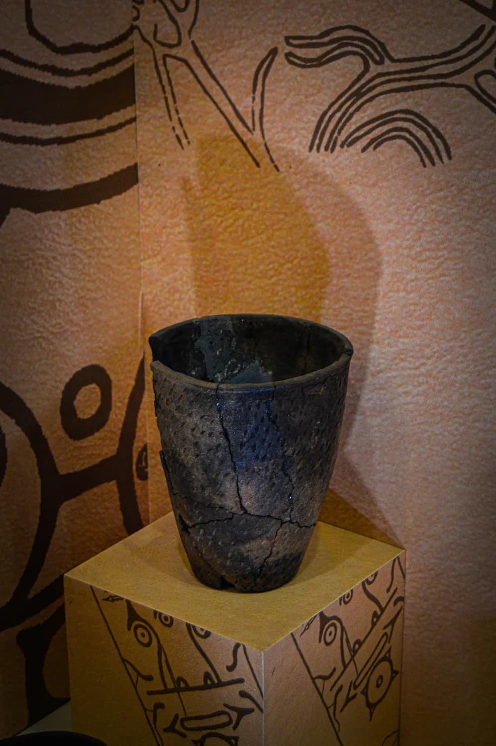 河姆渡新发现：7000年前的酒器文化