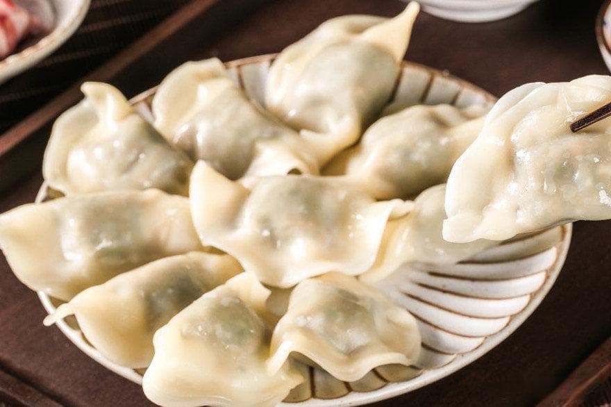 在家如何制作美味的春节饺子