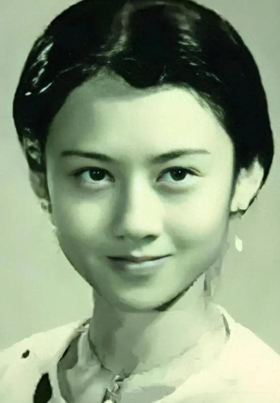 年轻时的杨丽萍有多美？那真是仙女与凡人的区别
