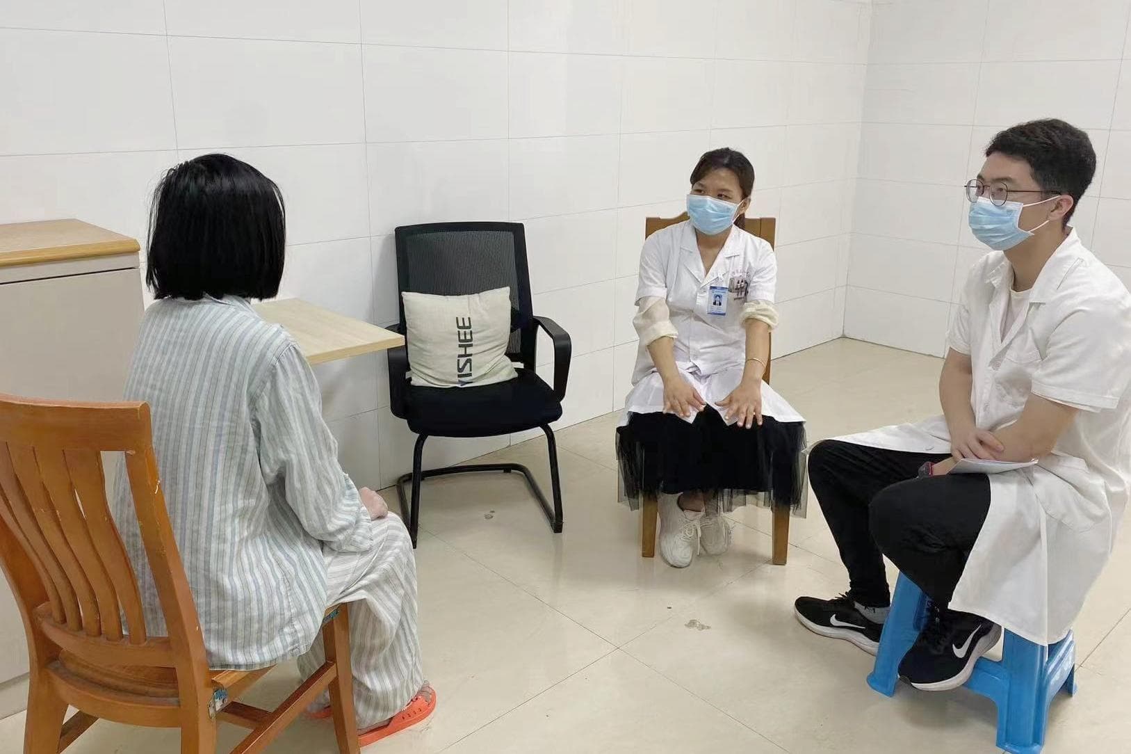 世界双相情感障碍日 | 天才在左，疯子在右？游走在两极的“灵魂”！