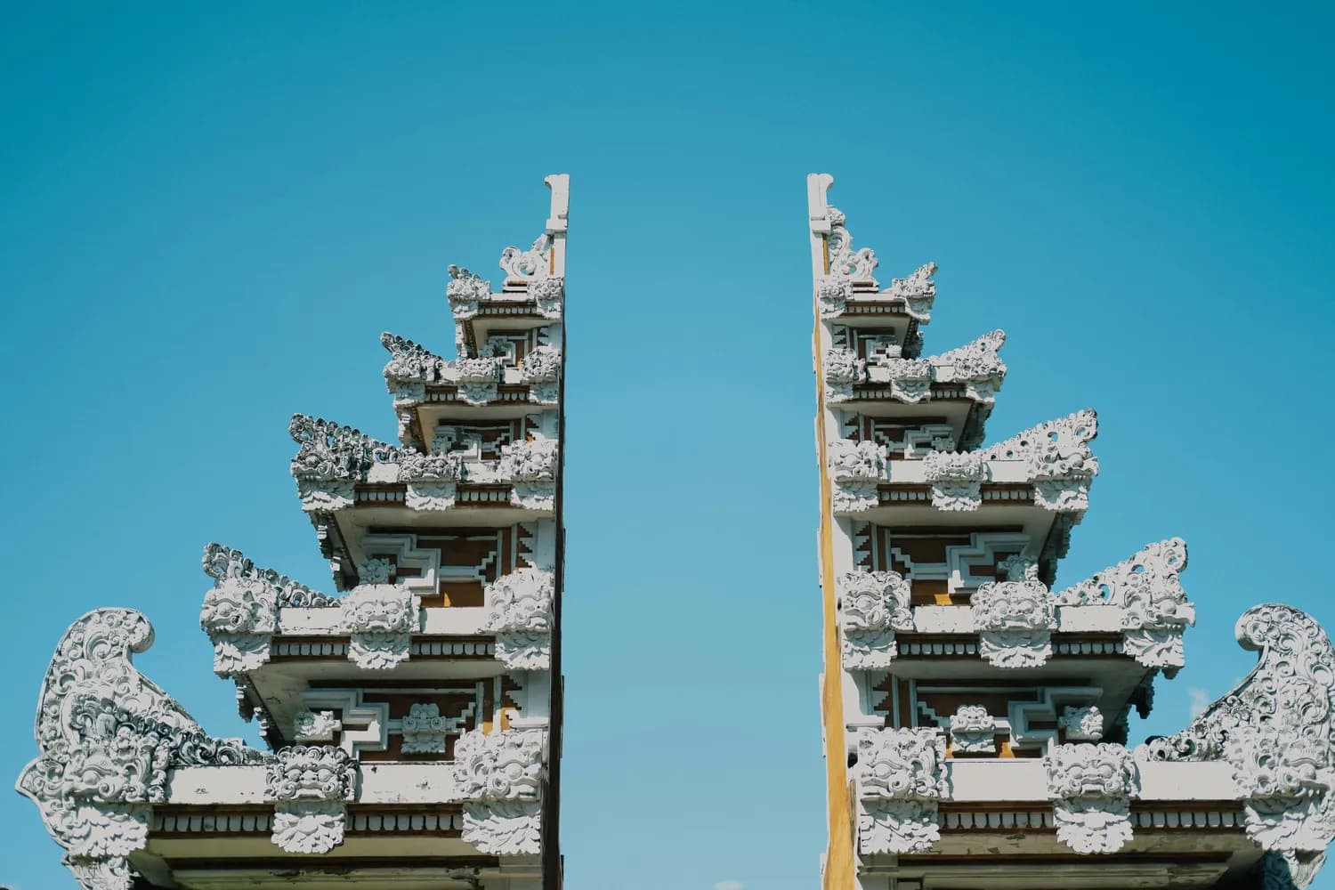 国庆打卡泉州开元寺双塔：穿越千年的文化之旅