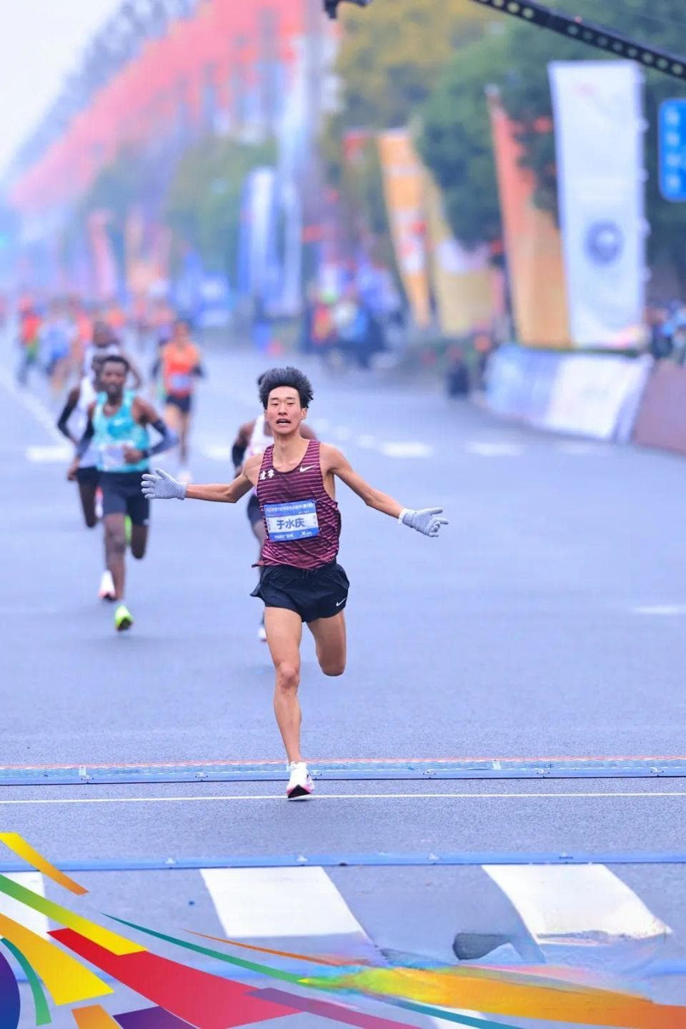 中国男子半马进入62分大关，三位选手成绩背后的数据密码