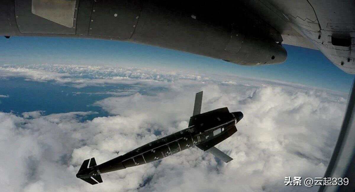 铁锤炸弹：法国研发的高精度空地导弹