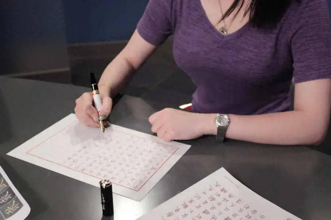 文学写作基础：完整连贯，严密紧凑