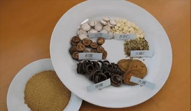 中老年人经常便秘，来看看这一味中成药——麻子仁丸