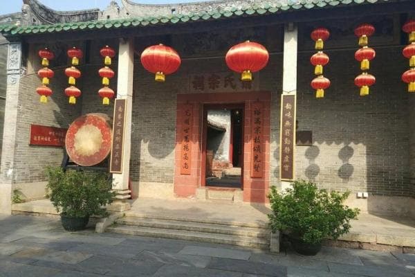 霍姓家族的历史渊源与文化传承探讨