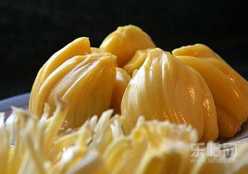 菠萝蜜有黑点能吃吗