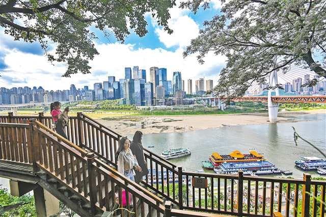 商圈同频、通勤便捷、事项通办 川渝加速构建高品质生活宜居地
