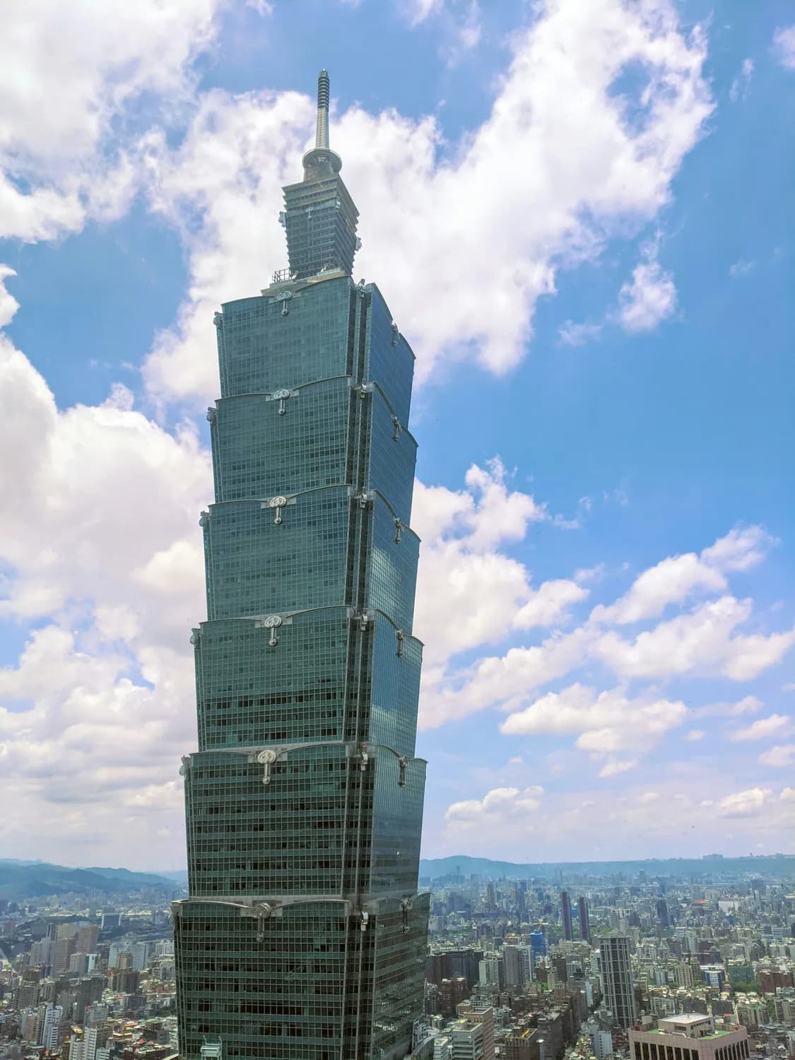 台北101的"定楼神球"：660吨阻尼器如何抗风抗震？