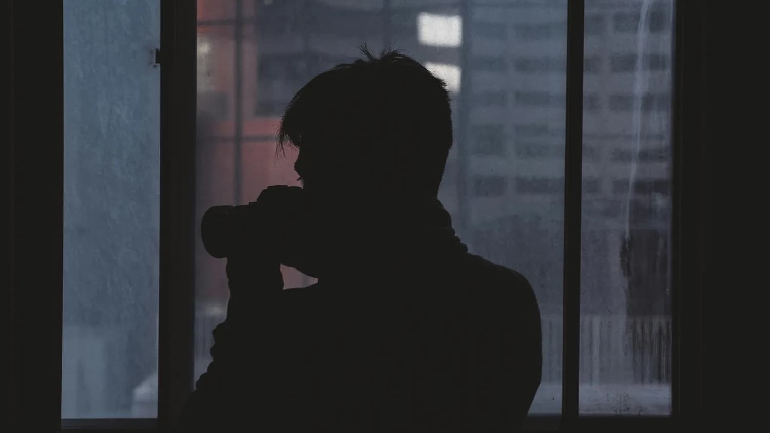 薛之谦《意外》：一场关于爱情的深刻思考