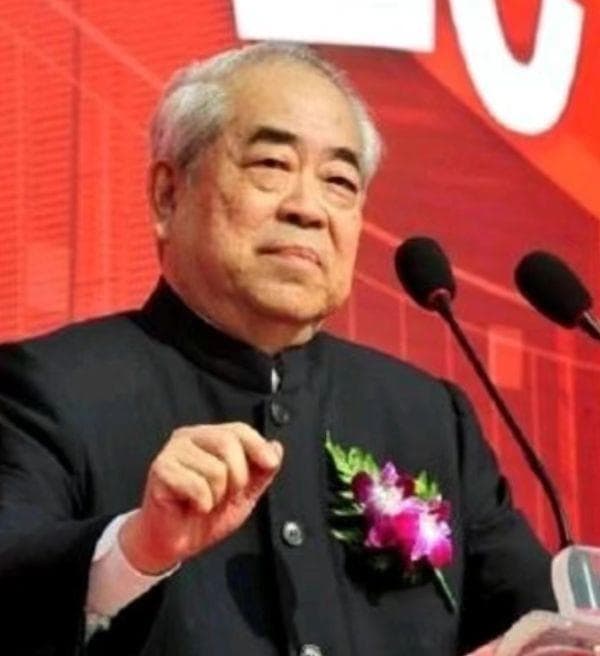 《范曾新传》美学叙事与文化精神的当代建构
