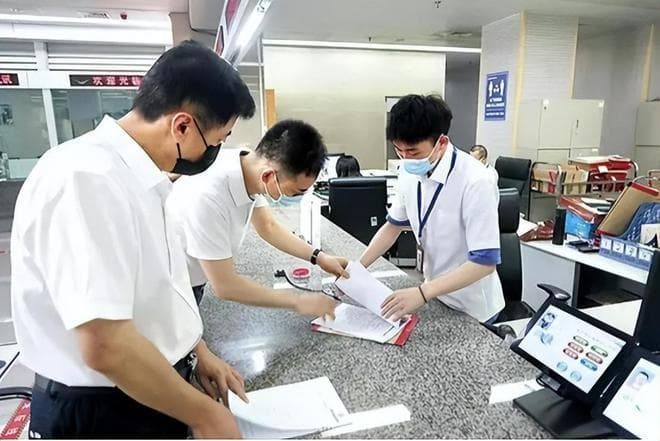 8000万人吃掉40%财政收入？上班拿5千退休拿1万的情况要改变！