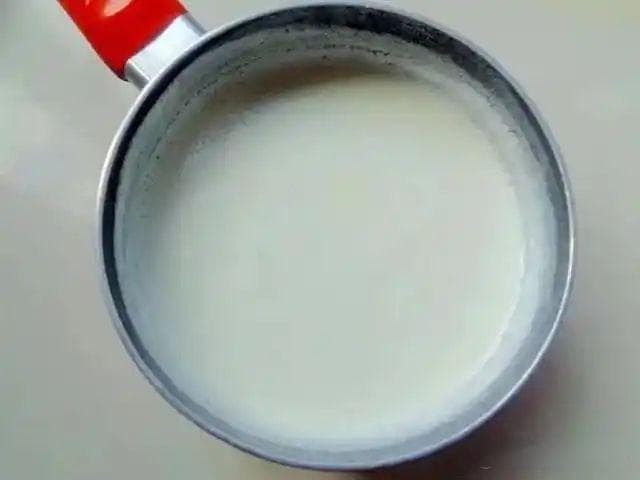 牛奶好还是奶粉好？哪种营养丰富？