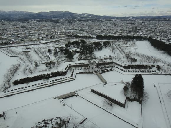 北海道旅游照片：日本德川幕府将军建造的欧洲城堡“五棱郭”！！