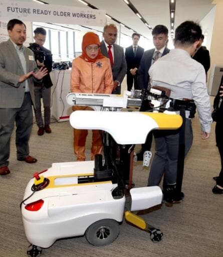 新加坡智慧养老新方案：50多个传感器守护独居老人安全
