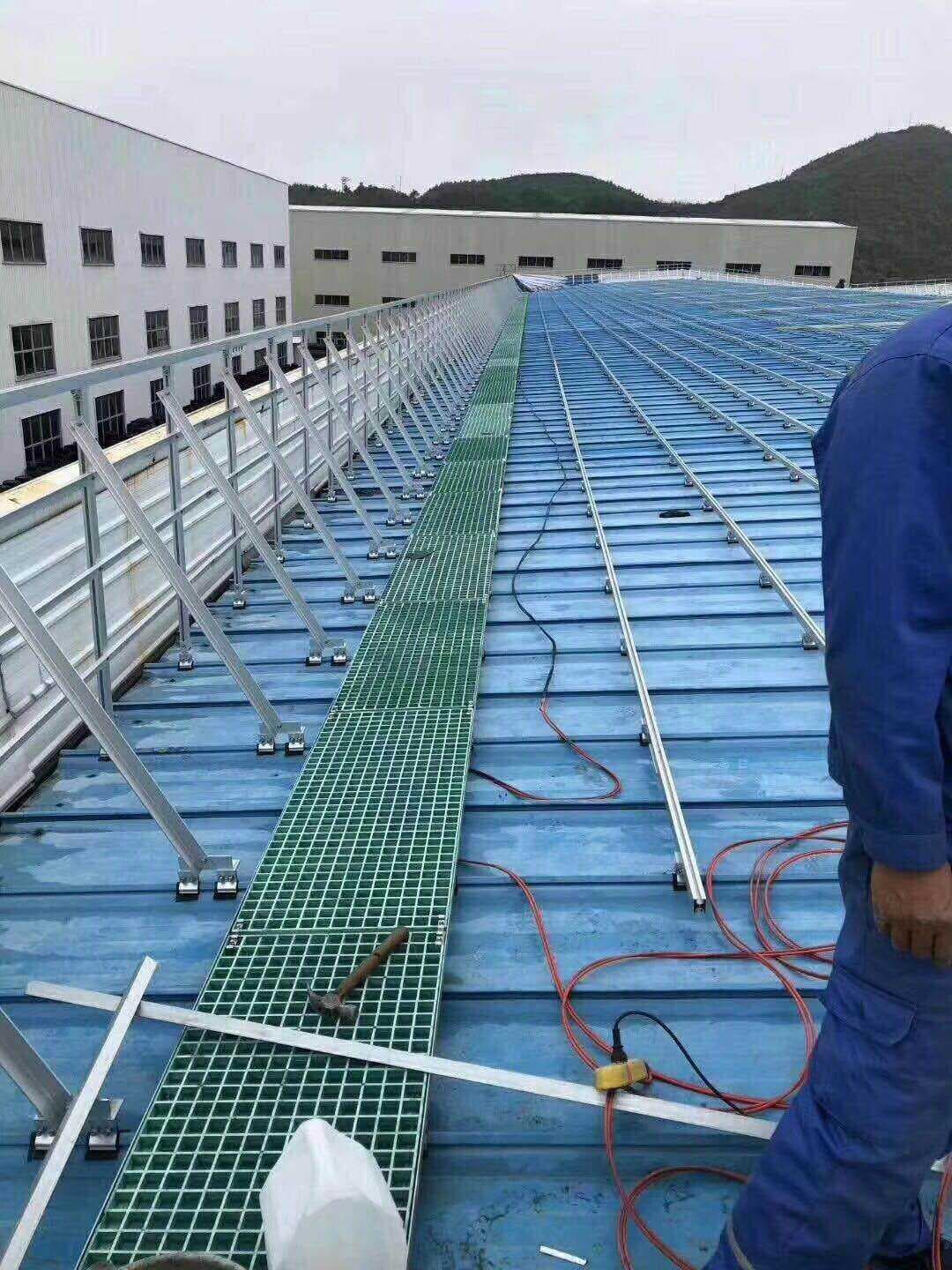光伏发电玻璃钢格栅：光伏电站的理想选择