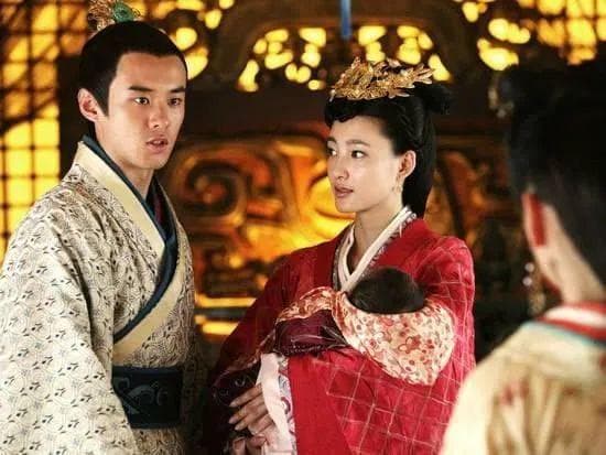 汉景帝为何废了儿子刘荣的皇太子之位？