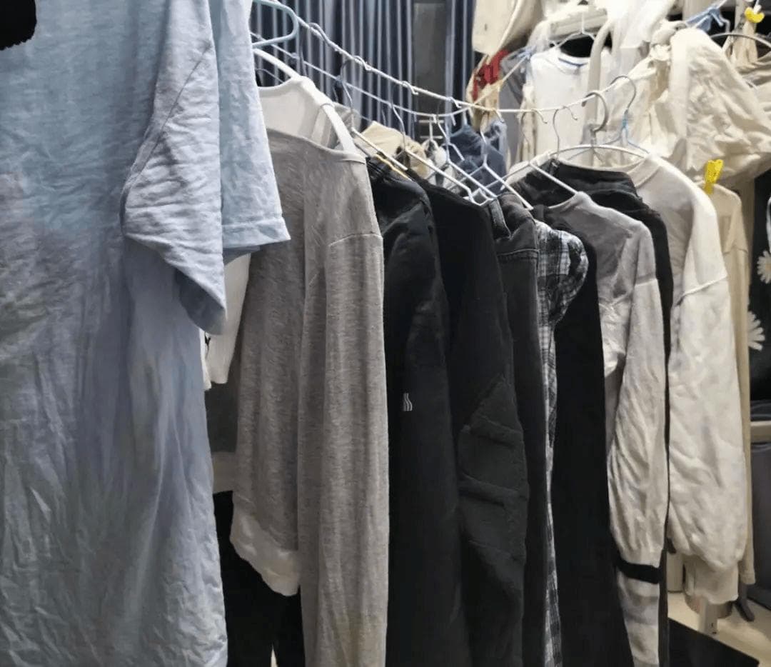 衣服这样晾晒，就等着生病吧，很多人不了解，还在坚持错误方法！
