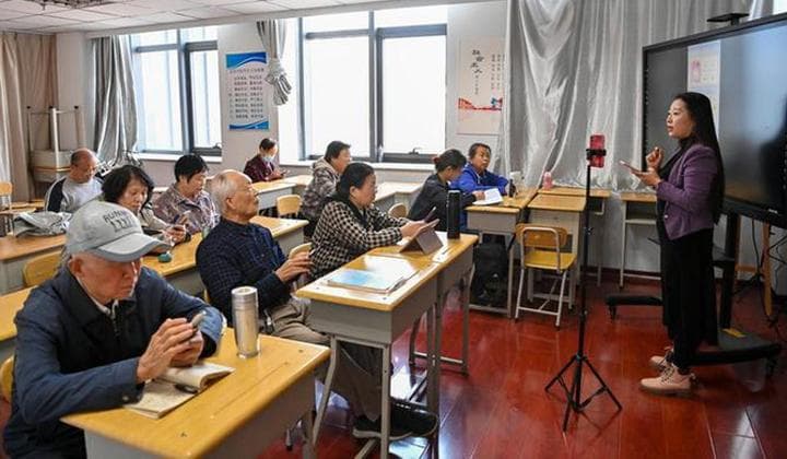 当老龄化遇上数字化，如何让银发族安心“触网”