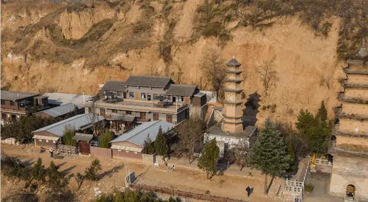 华严宗祖庭长安华严寺，曾经辉煌后来衰败，仅存两座千年佛塔