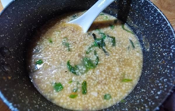小米粥配咸菜：传统美食的制作与营养指南