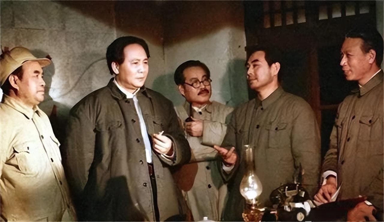 唐国强再演伟人，《毛泽东》今晚首播！