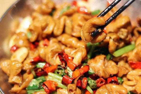 猪大肠营养价值高，但这些人不宜食用
