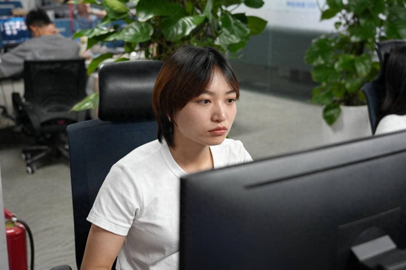 生成式人工智能系统应用员：帮助AI“学做人”“学做事”