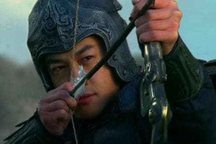 武艺与智慧的较量：吕布辕门射戟的故事