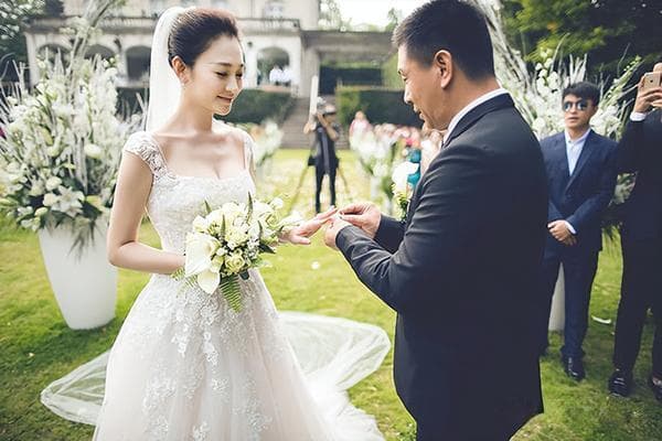 李小冉5亿豪气求婚，揭秘浪漫求婚新趋势