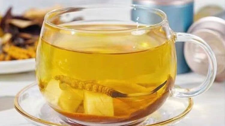 冬虫夏草泡水喝的正确方法：解锁"软黄金"的养生密码