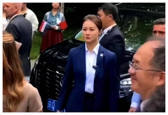 “河南花木兰”严月霞：从少林弟子到叙利亚第一夫人保镖