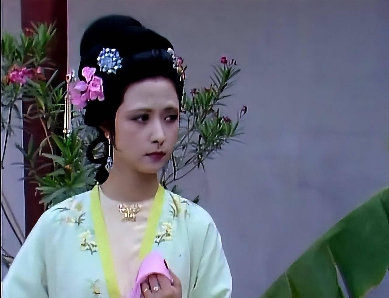尤二姐：红楼里的悲情女子