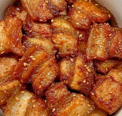 五花肉的美味秘诀：如何炒出令人垂涎的佳肴