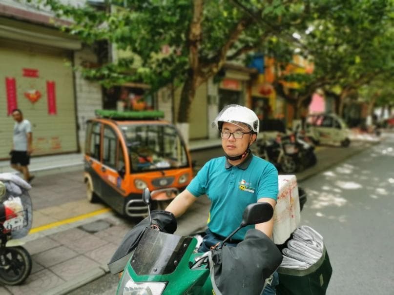 陈业全家庭：乡邮路上的温暖使者