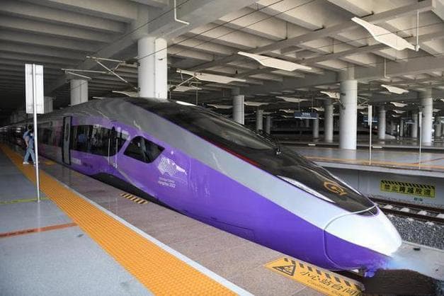 标准动车和智能动车：技术、服务与乘坐体验的全方位对比