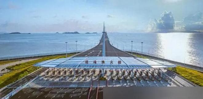 港珠澳大桥堵车了？曾被嘲笑是面子工程，事实证明1200亿没白花！