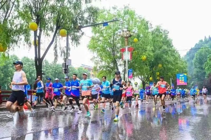 安全跑马：科学控心率，稳健冲终点