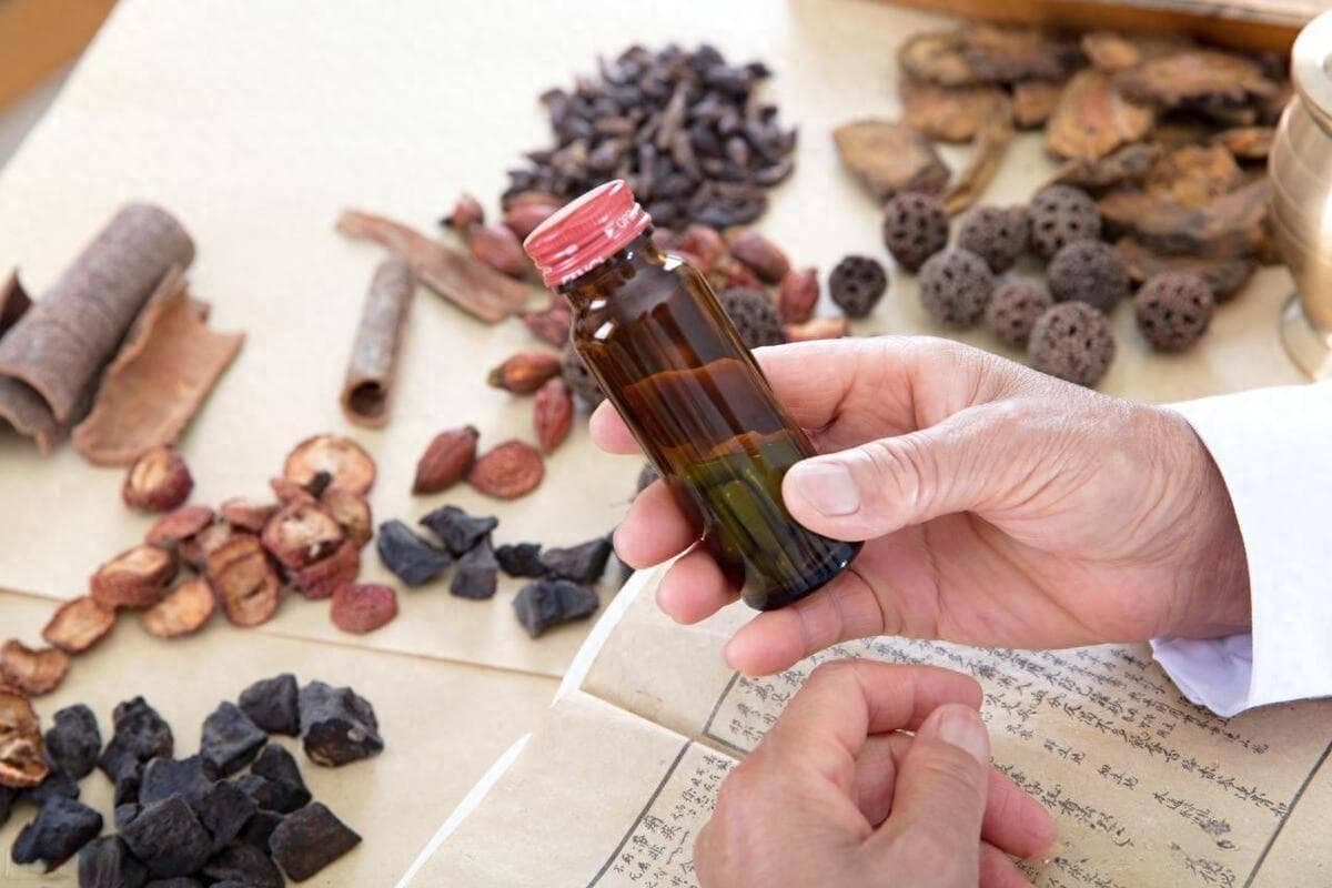 痛风患者家中常备这4种中成药