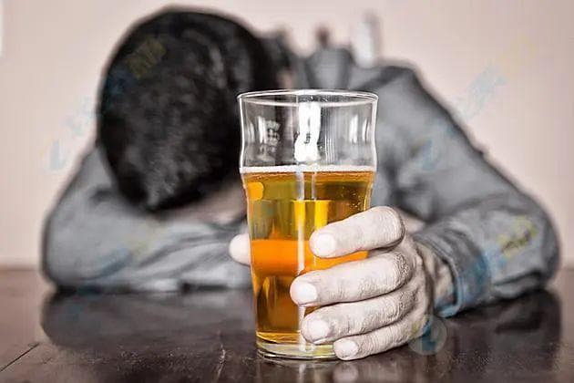 为什么喝酒后会头疼，你知道背后的真相吗？