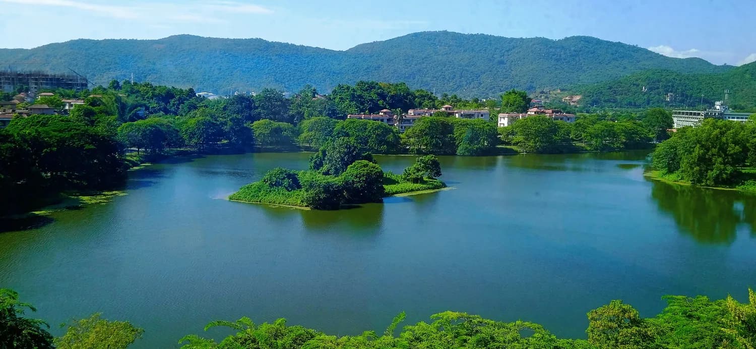 国庆打卡：水濂山碧玉湖公园的生态奇观
