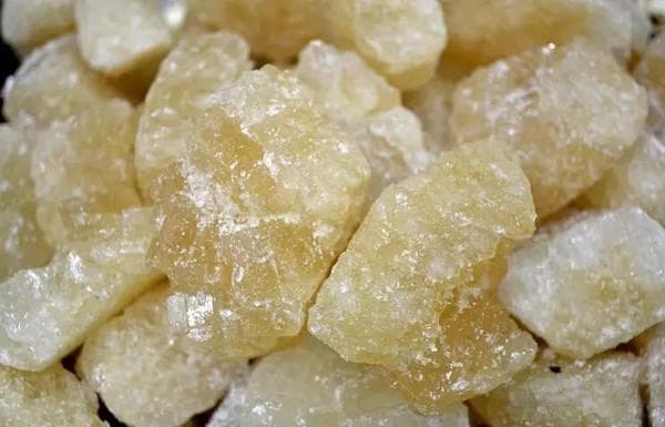 多晶冰糖才有药用功效？别用错了哦！