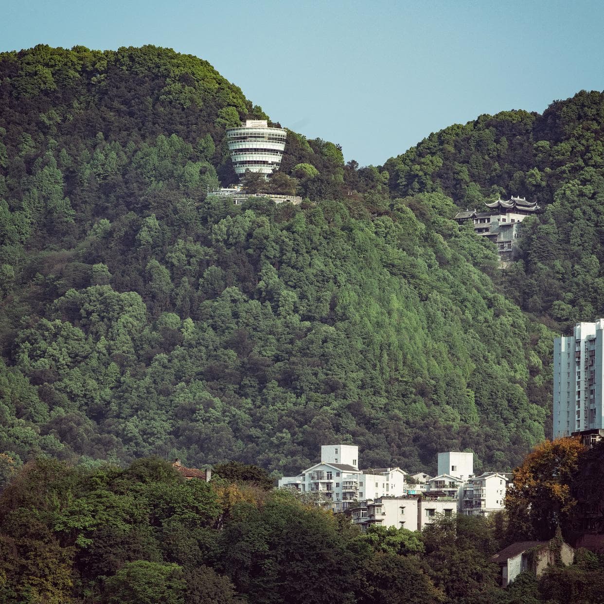 重庆南山风景区冬日探秘：1日游攻略，美食与美景的完美融合