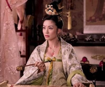 武惠妃：唐玄宗时期的宫廷佳人与权力象征